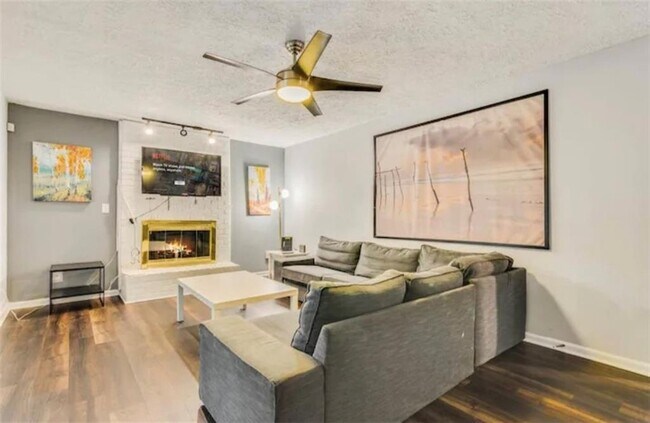Foto del edificio - 5671 Bobby Brook Ct