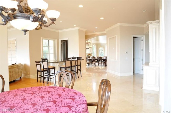 Building Photo - 5 br, 7 bath House - 9 Skycrest