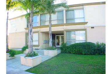 Foto principal - 7100 W 85th St