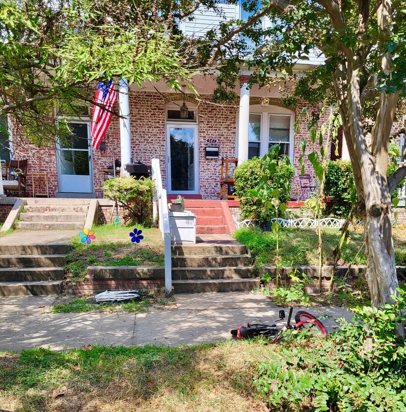 Primary Photo - 347 51st Street, Newport News, VA 23607