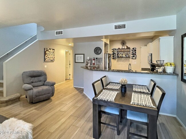 Foto del edificio - 21655 N 36th Ave