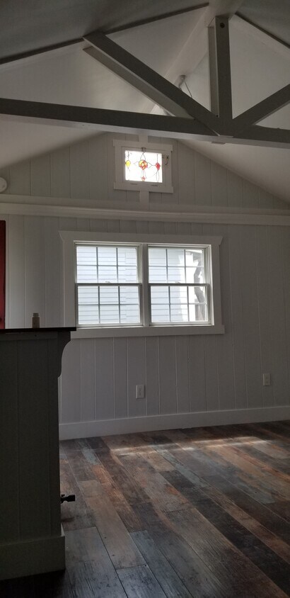 Foto principal - 805 N Clementine St