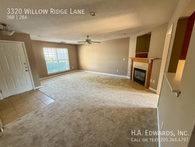 Foto del edificio - 3320 Willow Ridge Ln