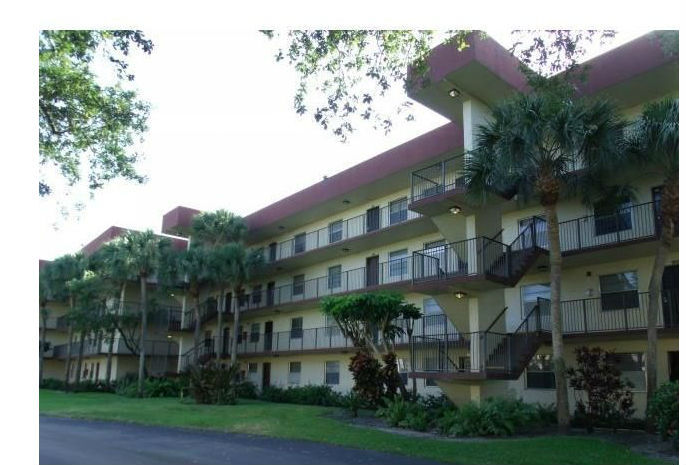 Building 4 - 3121 NW 47th Terrace