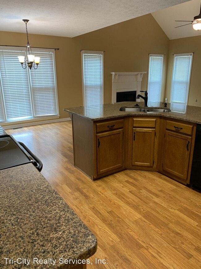 Building Photo - 3 br, 3 bath House - 310 Braemar Road