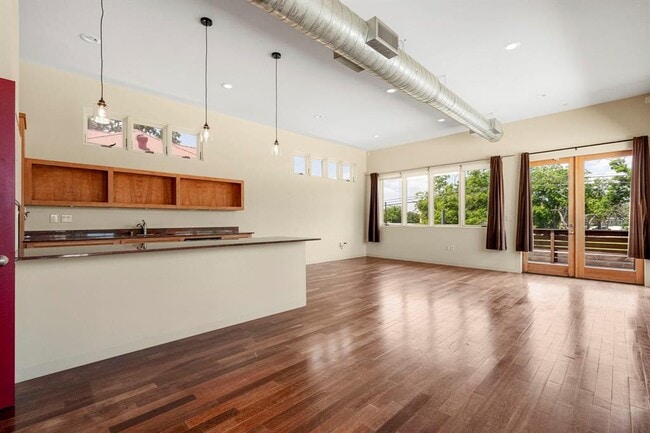 Building Photo - 4015 Guadalupe St