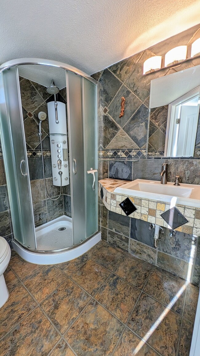 Building Photo - 72404 Cactus Dr