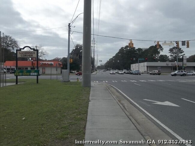 Foto del edificio - 1101 E Montgomery Crossroads