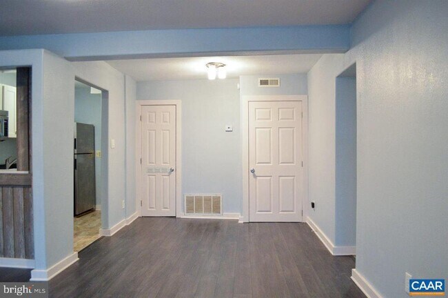 Building Photo - 485 Burgoyne Rd