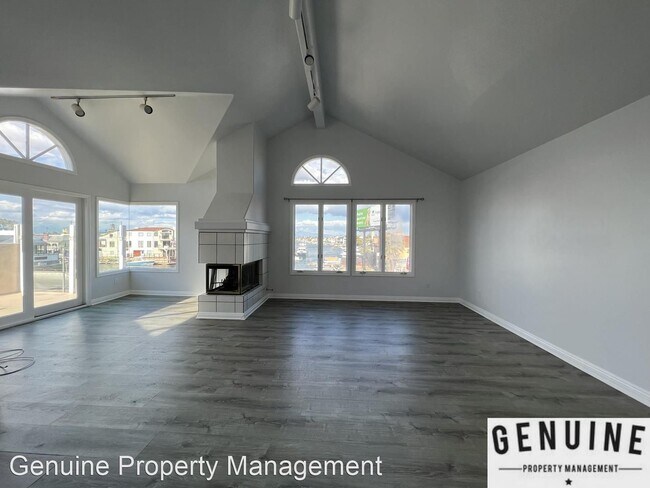 Building Photo - 3 br, 2 bath House - 16917 10th Street