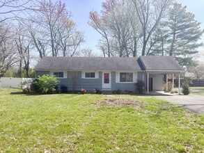 Building Photo - 1117 Womack Ave