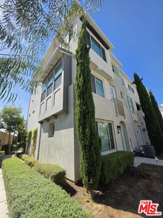 Building Photo - 306 S Derek Ln