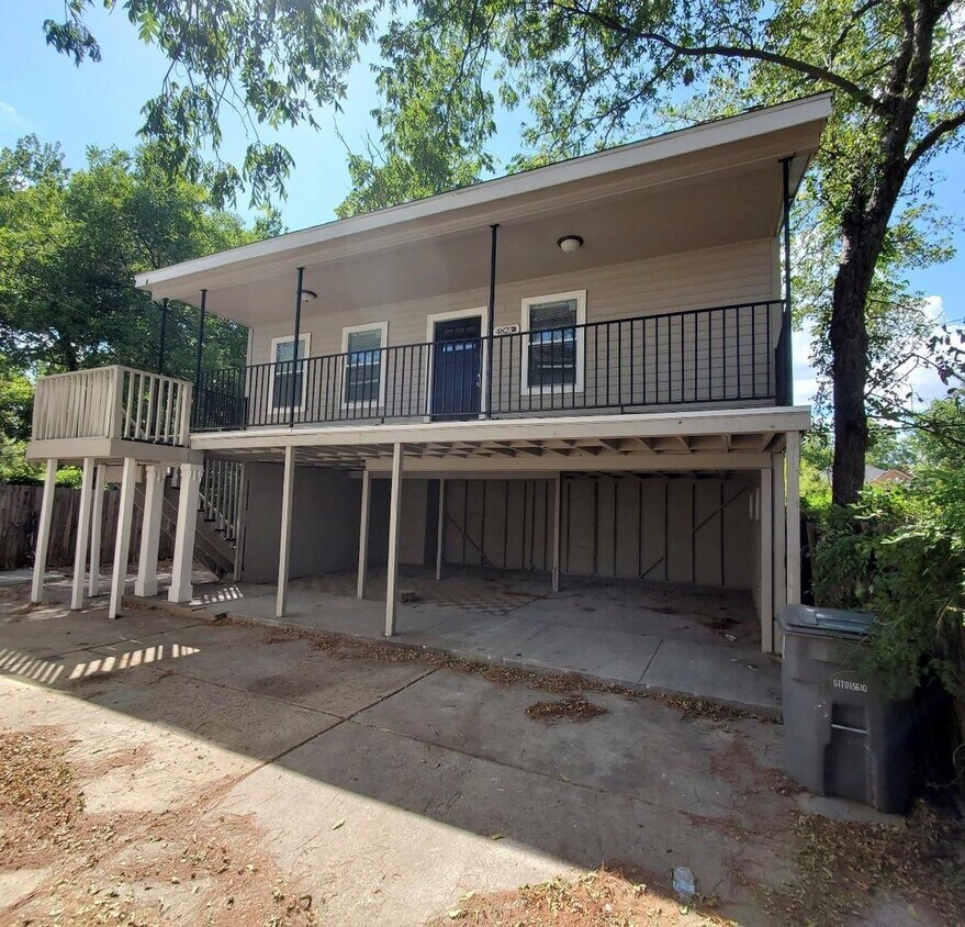 Foto principal - Newly Renovated Duplex in the Heart of Dal...
