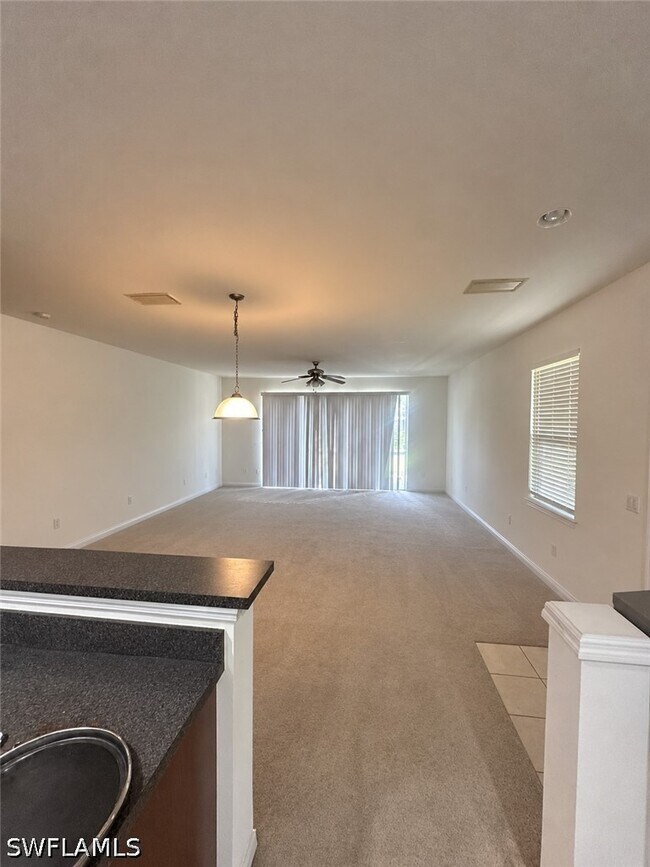 Building Photo - 8381 Village Edge Cir