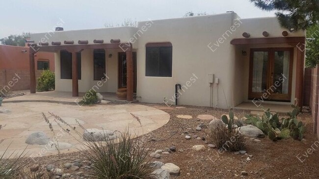 Building Photo - 9124 N Jessy Ln