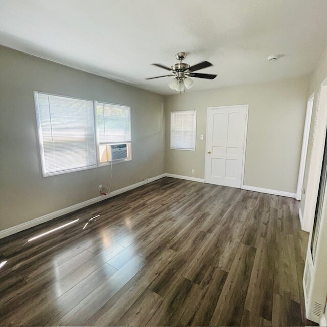 Building Photo - 17542 Ventura Blvd