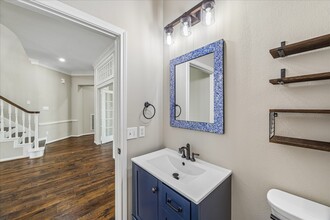 Building Photo - 123 N Concord Forest Cir