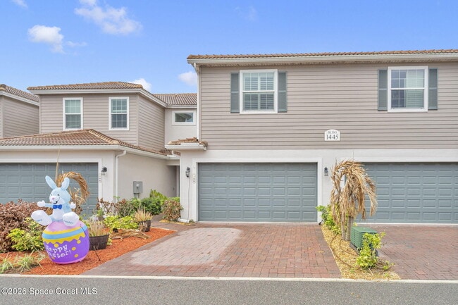 Building Photo - 1445 Isabella Dr