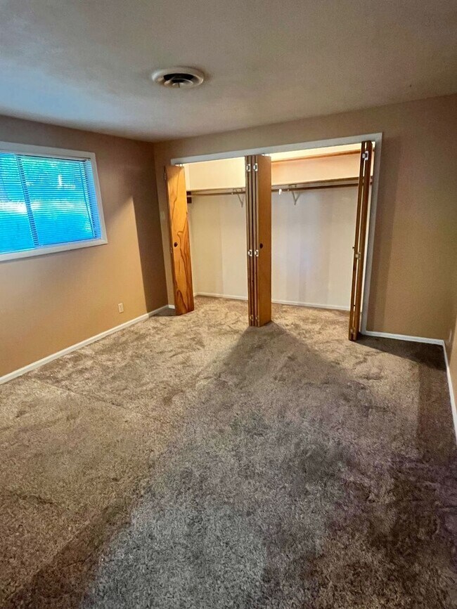 Foto del edificio - 3 Bed, 2 bath house located in Eugene