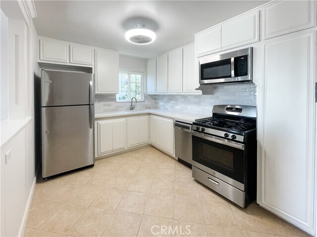 Building Photo - 208 Cliff Dr