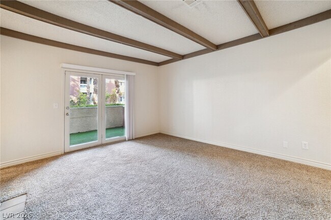 Foto del edificio - 2649 Red Rock St