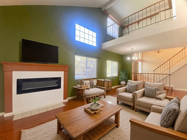 Building Photo - Beautiful 4-bedroom Ardenwood home Availab...