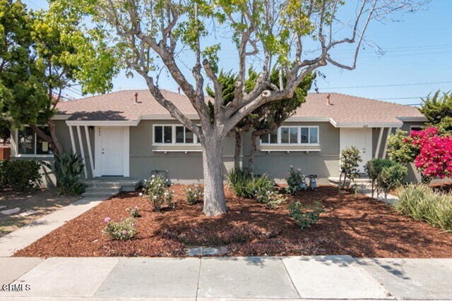 Primary Photo - 205 E Iris St