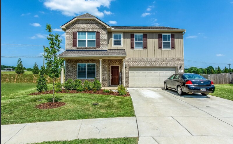Foto principal - 1621 Standing Stone Dr