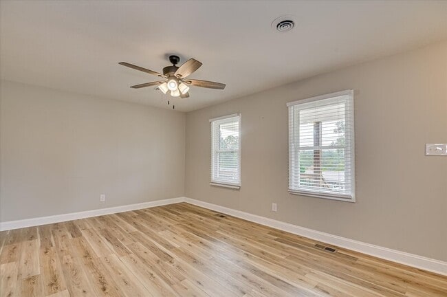 Building Photo - 304 Coral Way