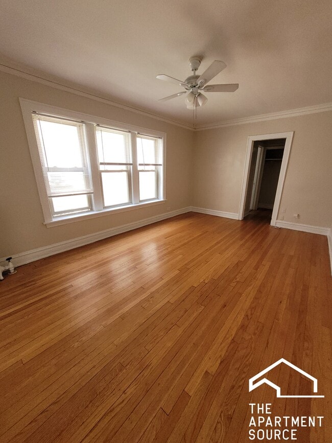 Photo - 1421 W Farwell Ave Apartment