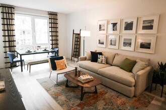 Building Photo - 56 Triton Park Ln