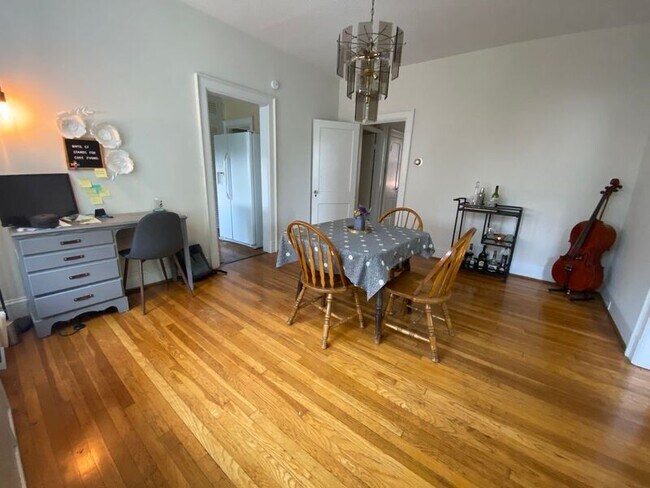 Foto del edificio - 3506 Hermitage Rd