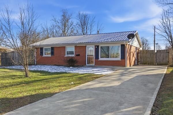 Building Photo - 224 Newcastle Ct