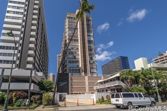Building Photo - 2415 Ala Wai Blvd