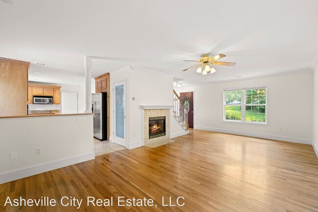 Building Photo - 3 br, 2.5 bath House - 34 Friendly Way