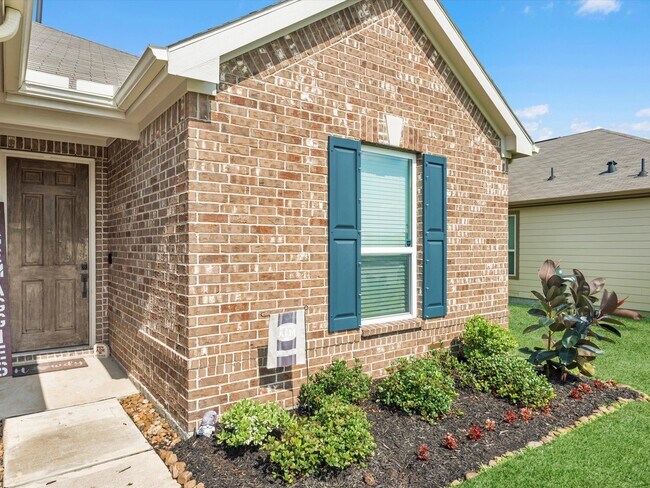 Building Photo - 1006 Camellia Hls Ln