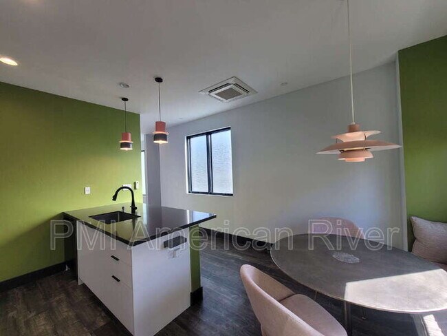 Foto del edificio - 2340 River Cats Aly