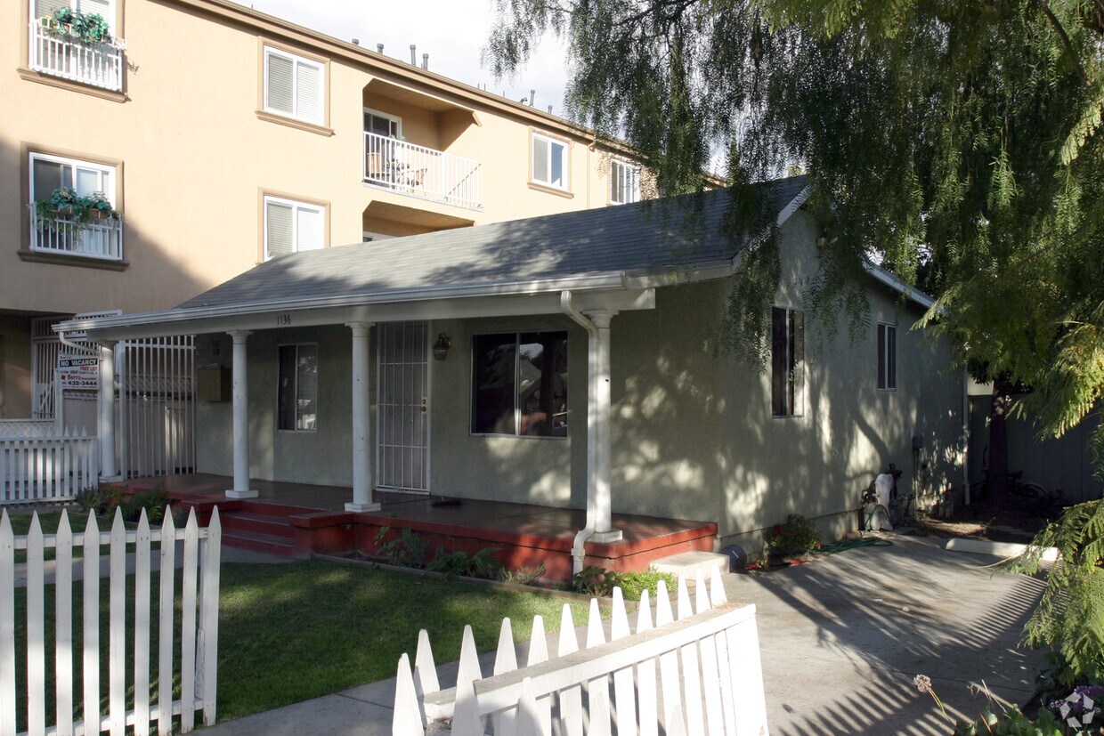 Building Photo - 1132-1138 Junipero Ave