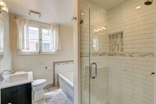 Foto del interior - 4212 Degnan Blvd