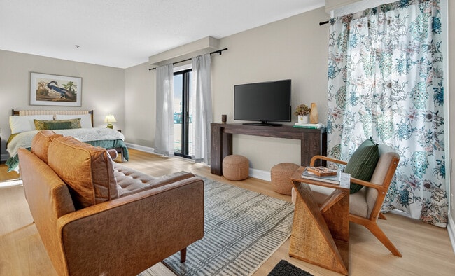 Building Photo - The Shelton Grove