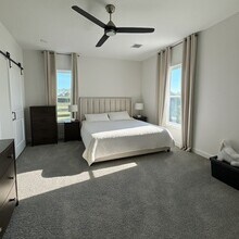 Building Photo - 8419 Woodward St