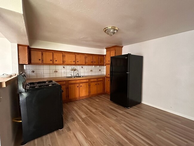 Building Photo - Cute 1 bed 1 bath home on a quiet street in the heart of Brownwood
