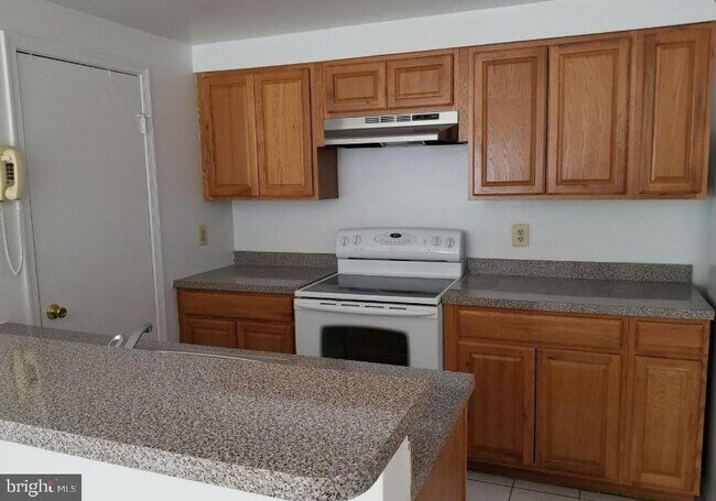 Foto del edificio - 4390 Pembrook Village Dr