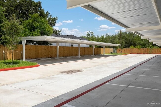 Building Photo - 740 N Alamo Rd