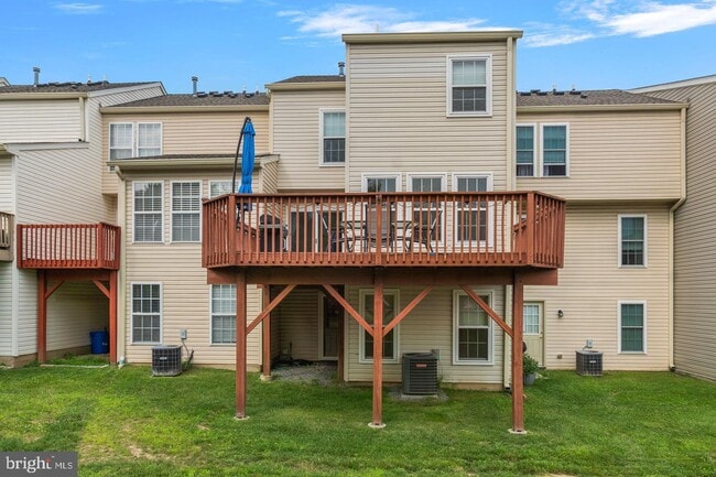 Building Photo - 105 Joshua Ct