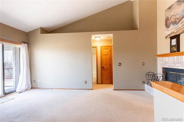 Building Photo - 2323 Dogwood Cir