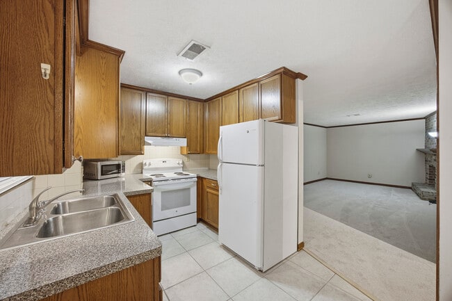 Foto del edificio - 943 Ferncliff Rd NE