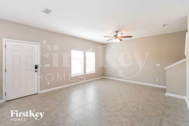 Foto del edificio - 75352 Fox Cross Ave