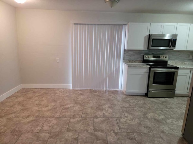 Foto del edificio - 3575 Ironwood Pl