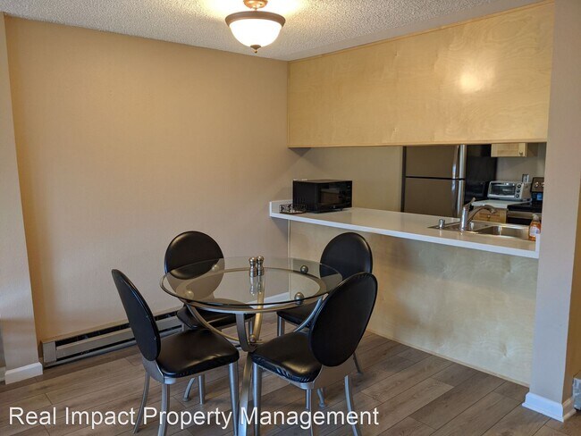 1 br, 1 bath House - 9416 1st Ave NE - Nor... - 4